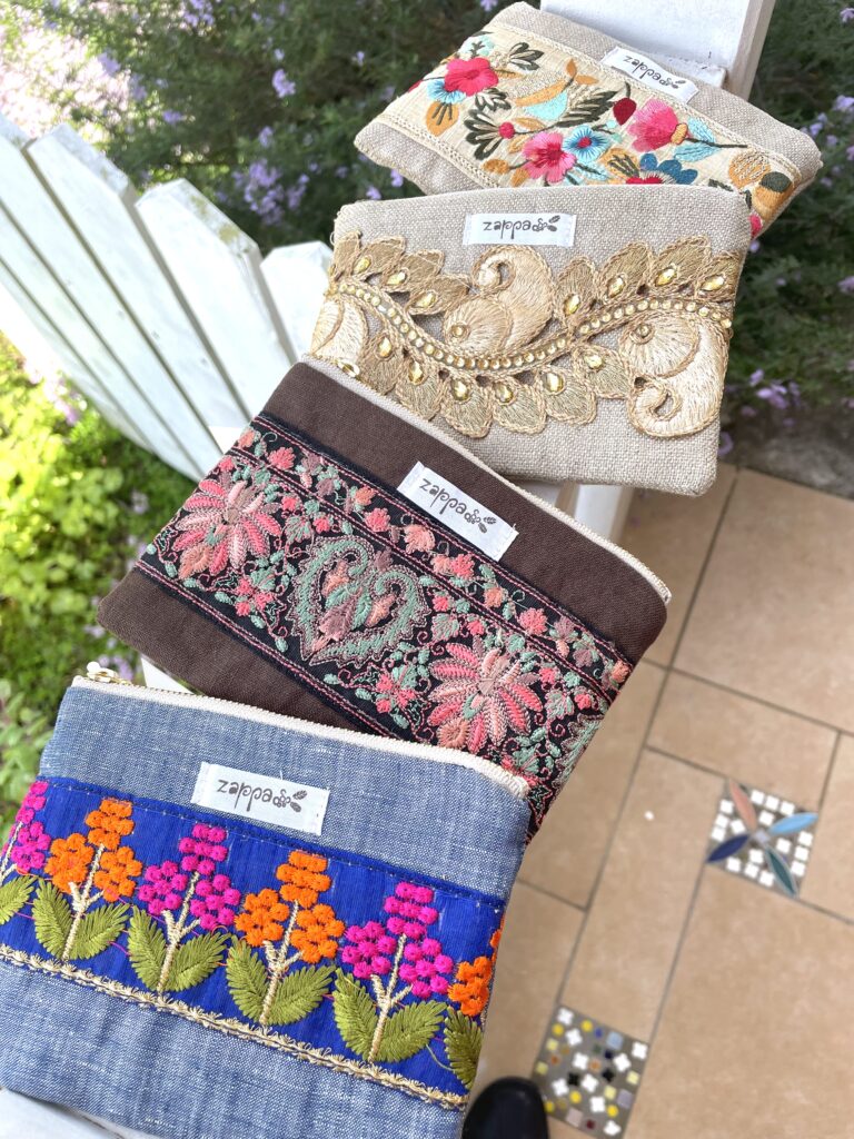 とびっきり可愛い刺繍テープ〜ぺたんこポーチが届きました~🙌✨✨