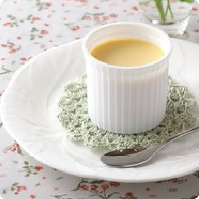 姫路市石倉にある姫路から「しあわせ」を届けるザッパ村内、からだに優しいオーガニック・無添加にこだわるカフェko.no.mi（このみ）の定番メニュー素直なプリンの写真