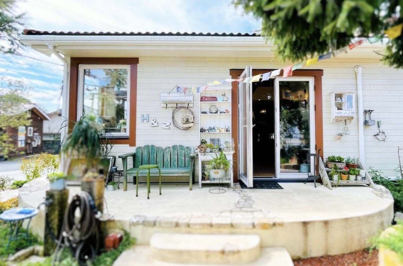 姫路市石倉にある姫路から「しあわせ」を届けるザッパ村内の音楽教室Bonish Music Lab.の防音室を利用したレンタルスペースの写真